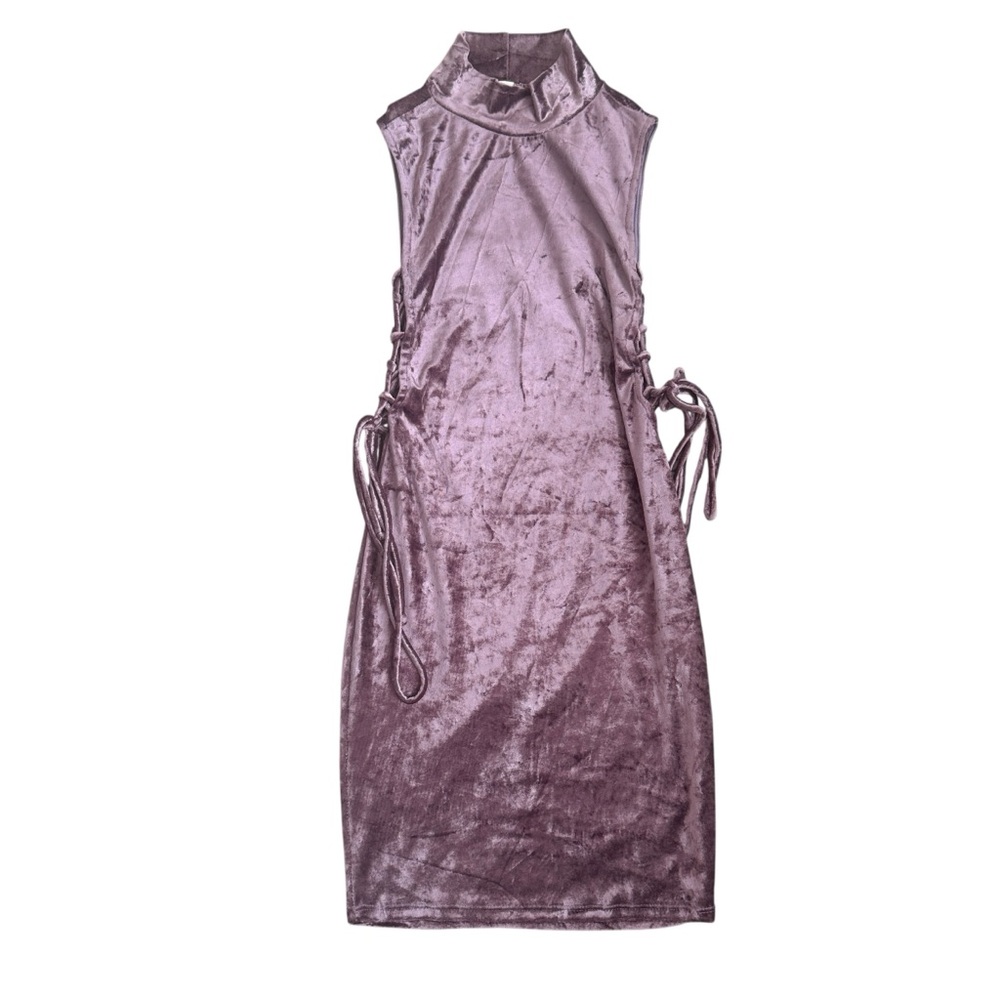 Elegant Sleeveless Velvet Midi Dress in Purple